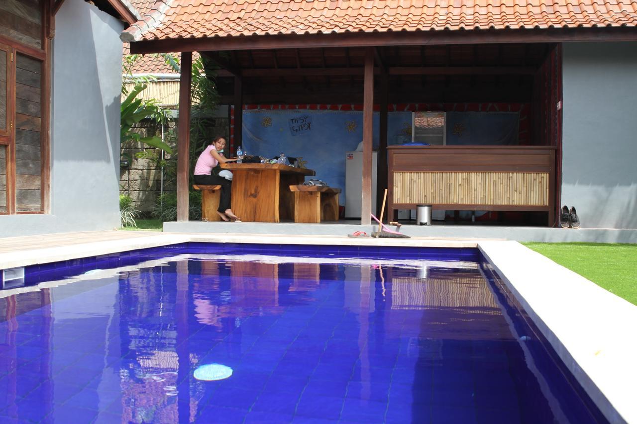 The Tipsy Gypsy Hostel Canggu Exterior foto