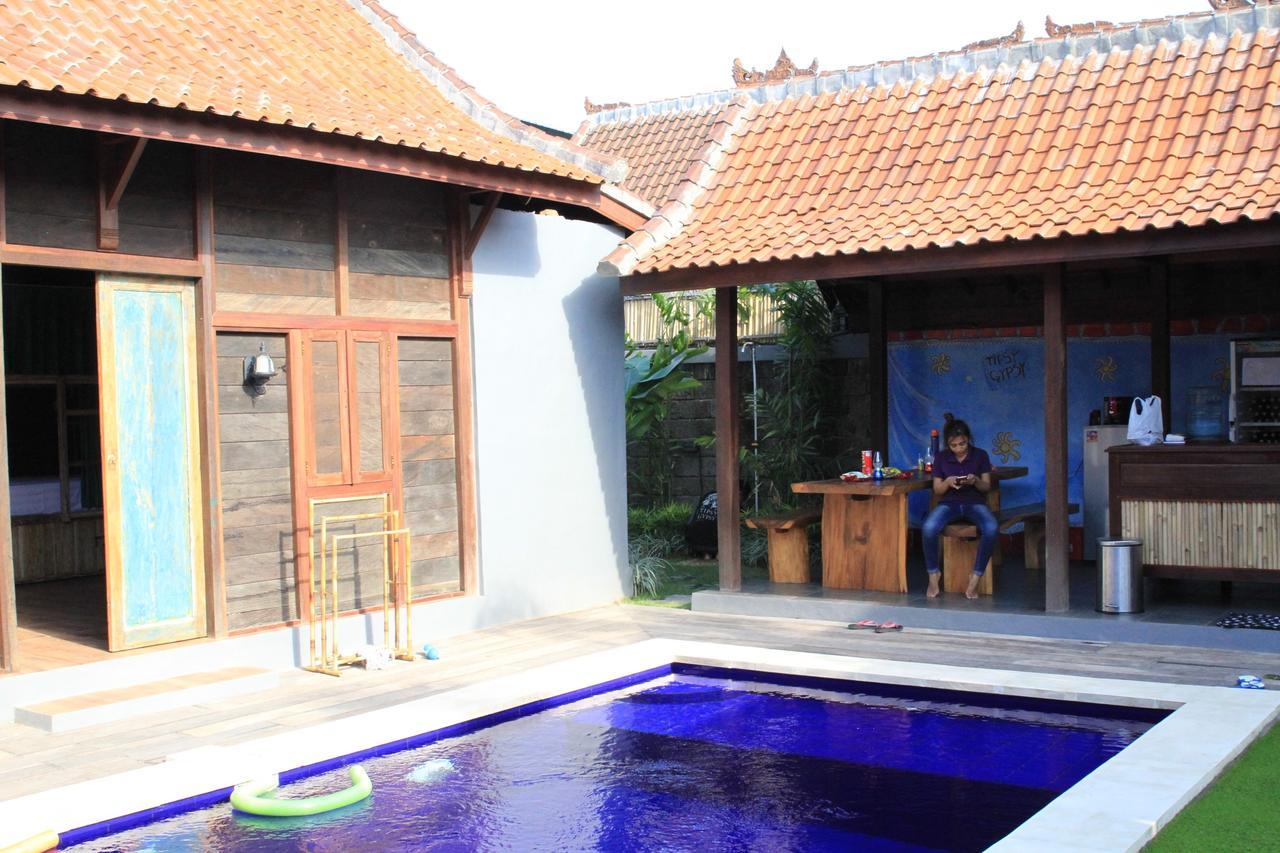 The Tipsy Gypsy Hostel Canggu Exterior foto